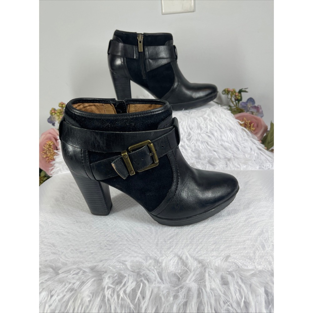 Clarks Womens 7.5 Black Leather Suede Ankle Boots Buckle Block Heel Booties